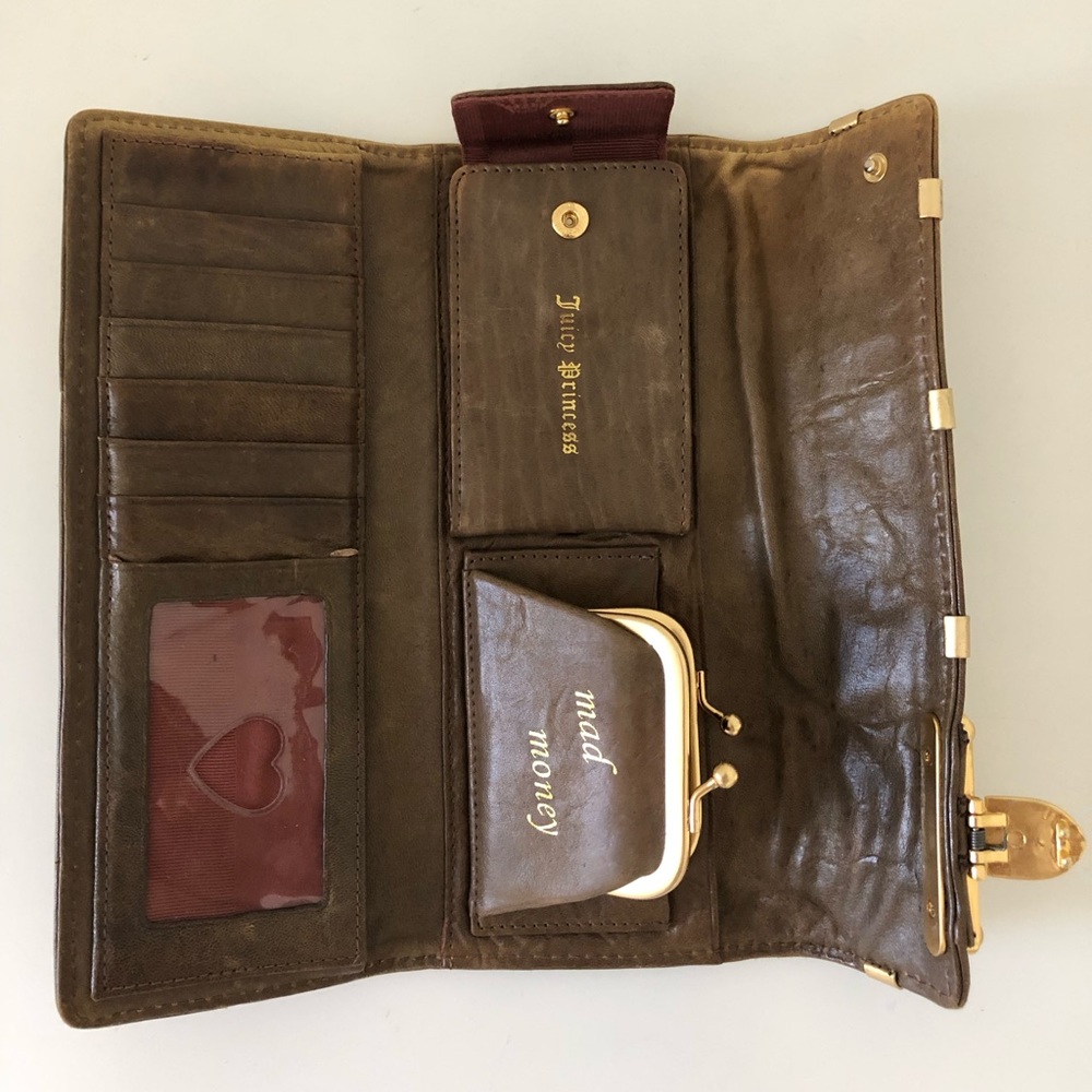 Wallet - Picture 2 of 3